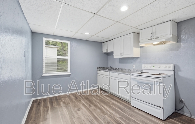 2215 RIVERVIEW DR