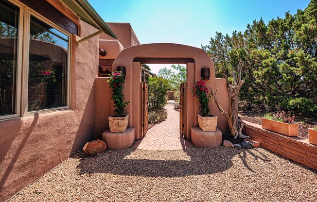 Stunning Home on the Old Raven Crest Farm