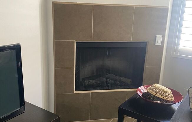 Fully Furnished Walk-In Ready in Scottsdale