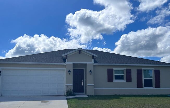 *** BEAUTIFUL 4/2 HOME IN PALM BAY$1000 off first months rent!