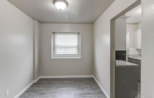 1 bed, 1 bath, 600 sqft, $865, Unit 28