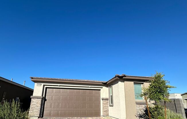 Beautiful 1 story home close to Kyle Canyon and Mount Charleston