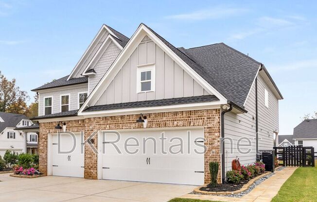 501 BLACKBERRY LN