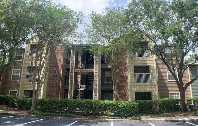 Beautiful 2/2 in an amazing secure community
