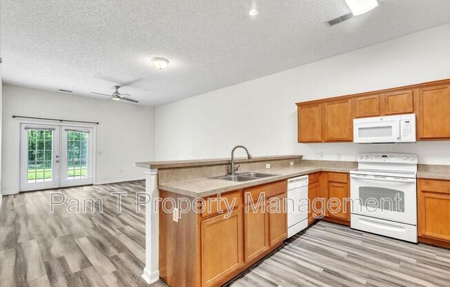 3 FALKLAND AVE