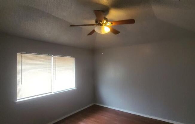 3 beds, 2 baths, $1,695