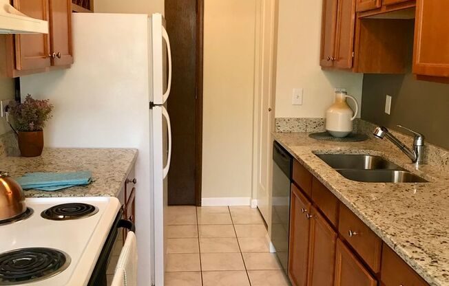 2 beds, 1 bath, 912 sqft, $1,395, Unit 1950315