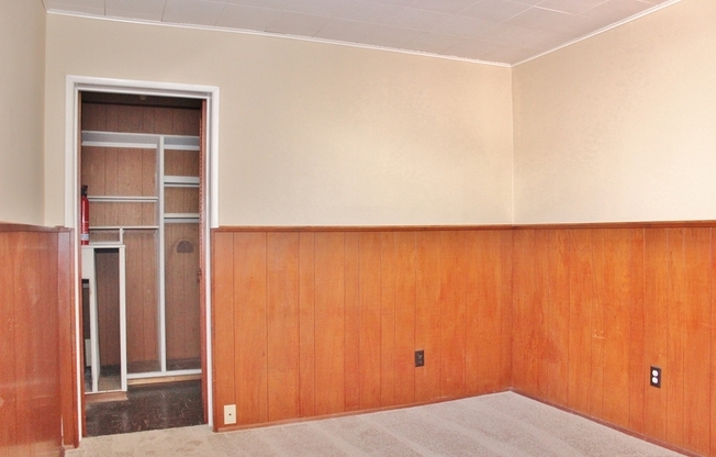 3 beds, 1 bath, $3,850