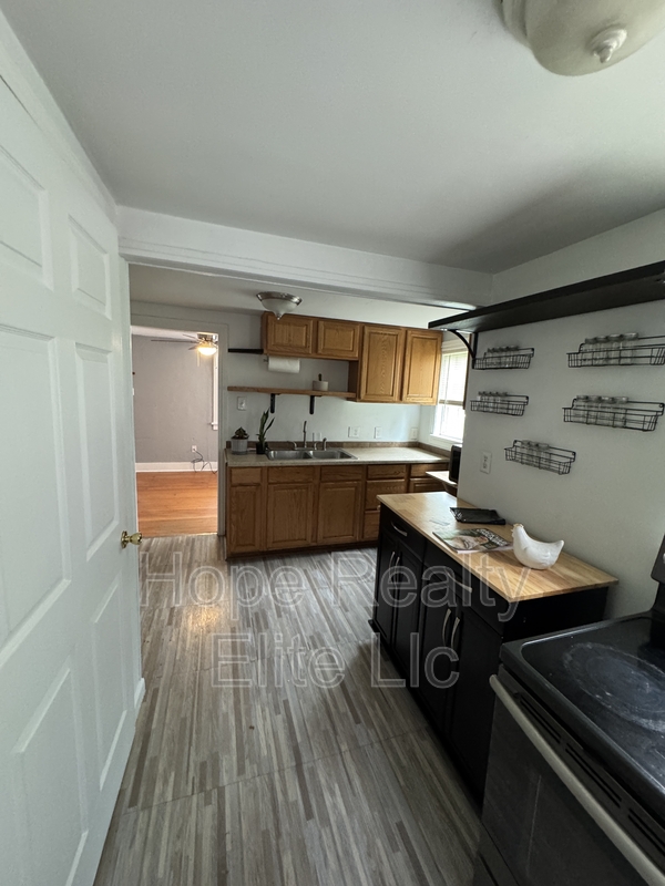 14 E ML ST