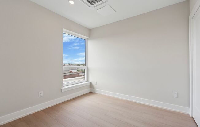 1 bed, 1 bath, 481 sqft, $1,765, Unit Unit 627