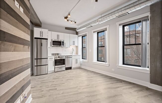 1 bed, 1 bath, 338 sqft, $1,725, Unit 208