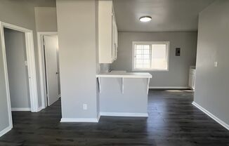 2 beds, 1 bath, $2,250, Unit 3