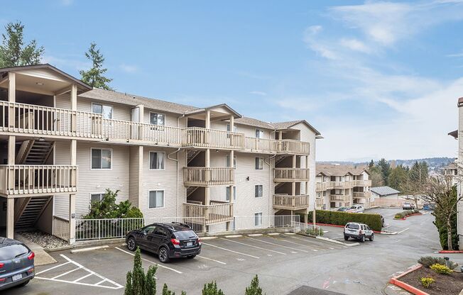 1 bed, 1 bath, 700 sqft, $1,745, Unit C201