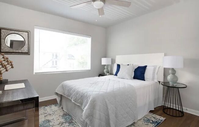 2 beds, 1 bath, 850 sqft, $1,250, Unit 00-F3