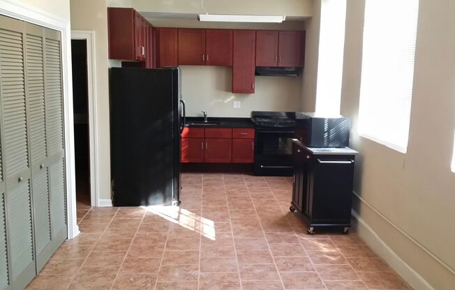 1 bed, 1 bath, 590 sqft, $1,150, Unit Apt 105