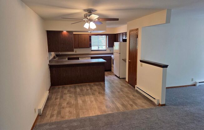 1384 Meadowcreek Dr.
