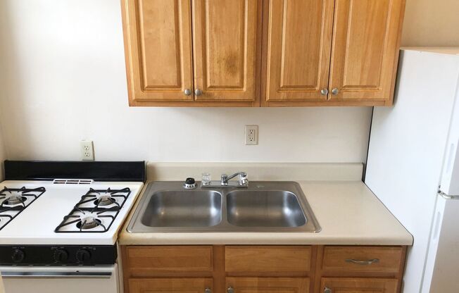 Nola Court Apartments