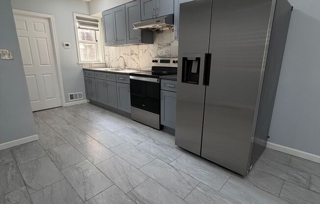 Newly Renovated Bi-Level One Bedroom