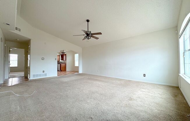 East El Paso 3 bed Refrig A/C