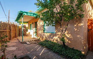 Classic Authentic Santa Fe Home in Downtown!