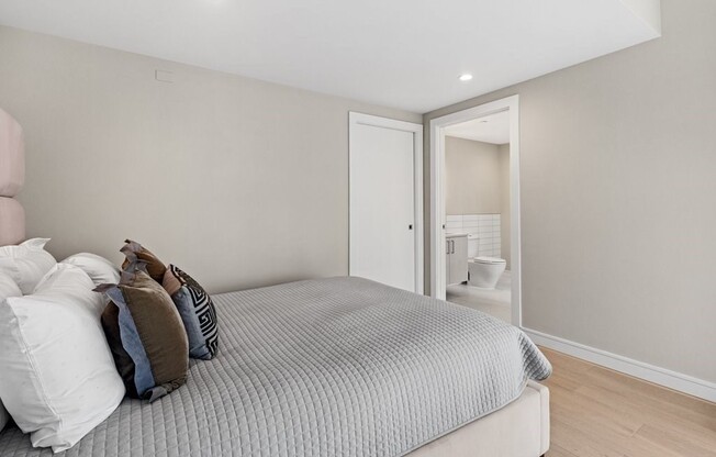 3 beds, 3.5 baths, 4,054 sqft, $22,000, Unit 1101