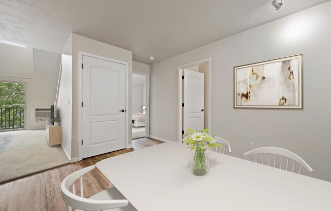 2 beds, 2 baths, 1,200 sqft, $1,595, Unit 727