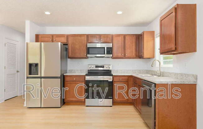 1030 SE 52 ST