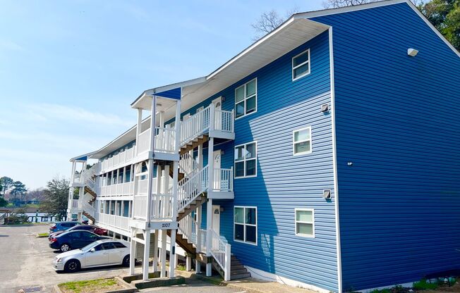 2 beds, 2 baths, 950 sqft, $1,740, Unit 2111-10 R
