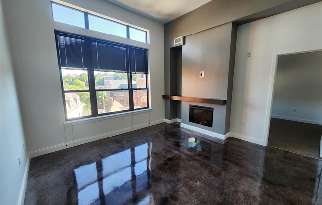 1 bed, 1 bath, 830 sqft, $2,550, Unit 402