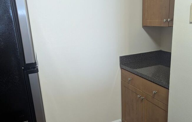 2 beds, 2 baths, 1,037 sqft, $1,825, Unit 808 #3B