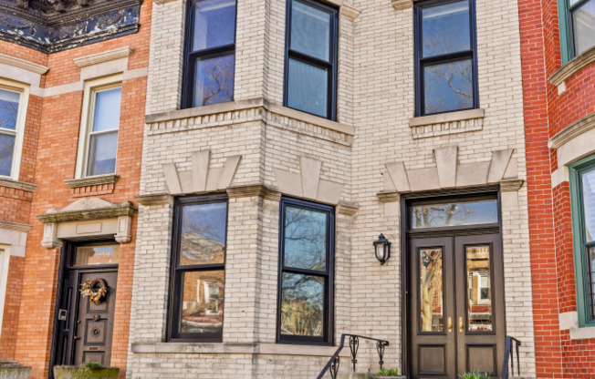 248 WINDSOR PL