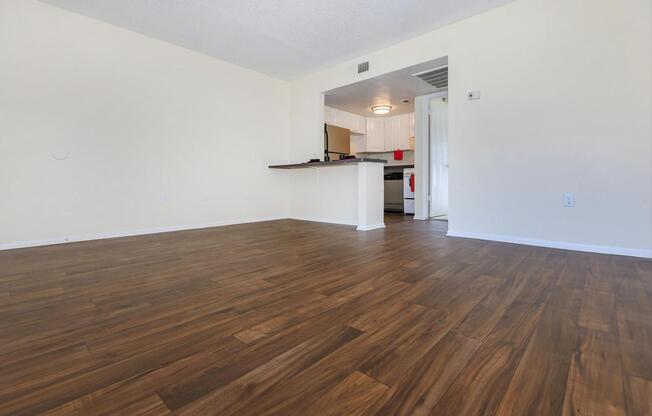 wood vinyl flooring