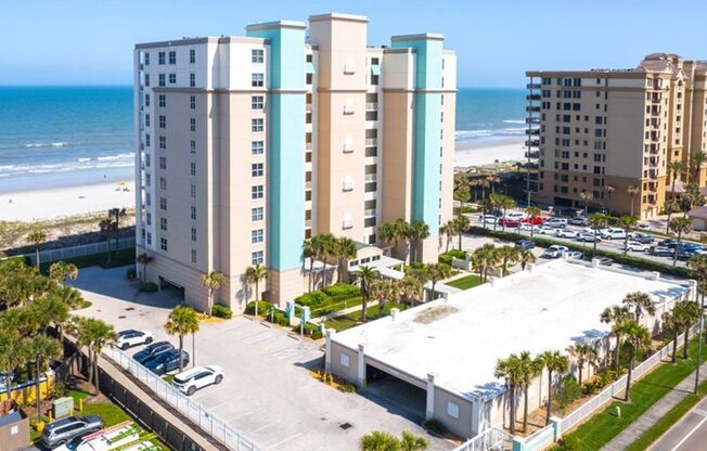 2 beds, 2 baths, $4,125, Unit # 803