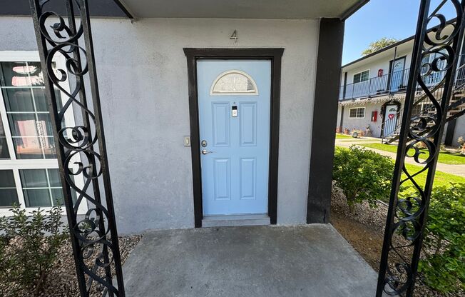 2 beds, 1.5 baths, 866 sqft, $2,850, Unit 811Q4