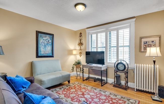 11 Park Dr