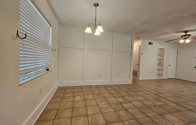 Cozy 3 Bedroom 2 bathroom Home in Prime Orlando Location – Available for Rent!