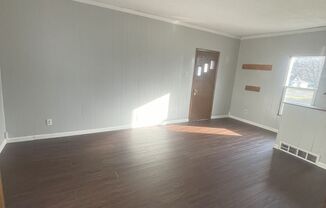 3 beds, 1 bath, $975