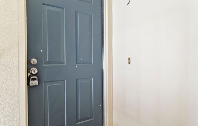 2 beds, 1.5 baths, 960 sqft, $1,650, Unit 3