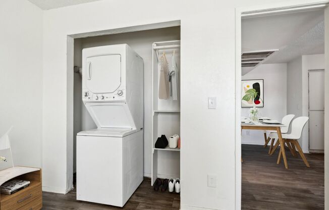 1 bed, 1 bath, 586 sqft, $999, Unit S204
