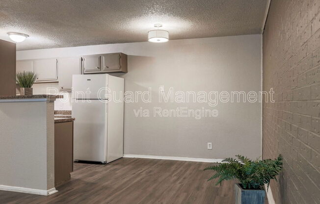 1 bed, 1 bath, 750 sqft, $695, Unit 207