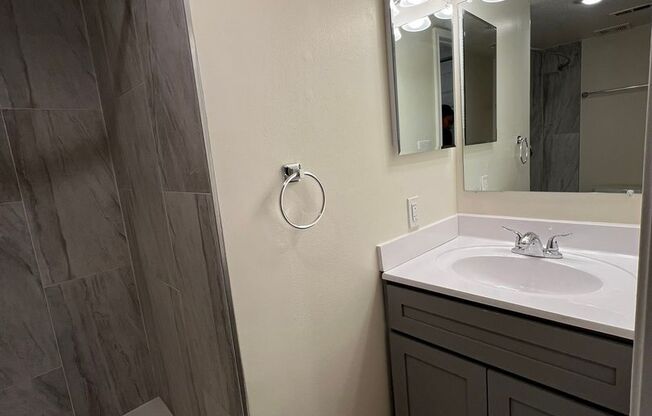 2 beds, 2 baths, 1,017 sqft, $1,975, Unit 1003 G #2A