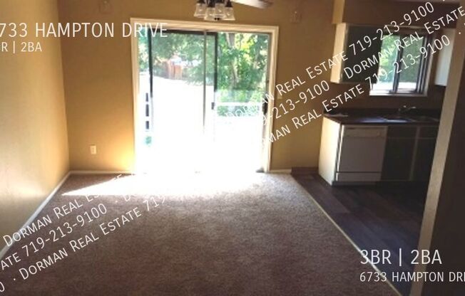 6733 HAMPTON DR