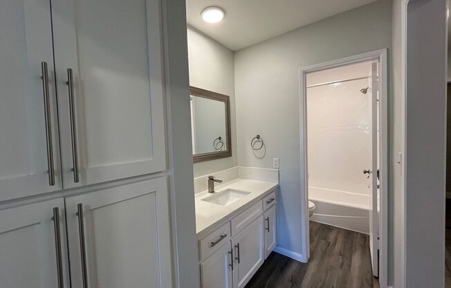 1 bed, 1 bath, 695 sqft, $1,998, Unit 317