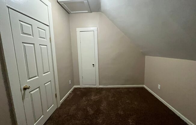 1 bed, 1 bath, 477 sqft, $610, Unit Apt 4