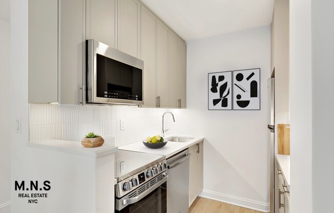 1 bed, 1 bath, $4,125, Unit 21-C01