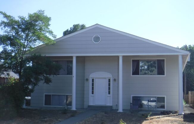 208 S Pine St.