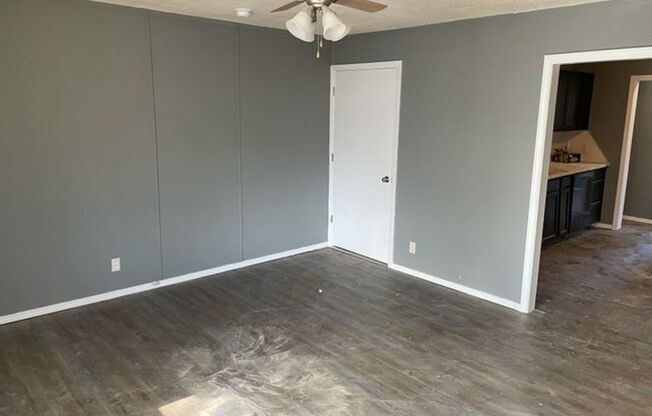Newly Renovated 3 Bedroom 1 Bath House with Modern Feel!