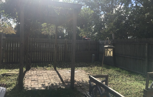 2 beds, 1 bath, $1,800