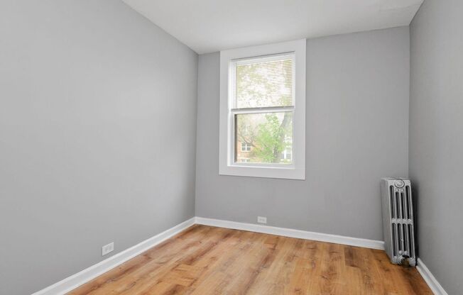 1 bed, 1 bath, 400 sqft, $1,400, Unit 4344 - 100