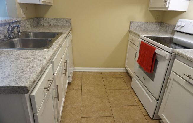2 bedroom 2 bath townhouse located need NSA Jax